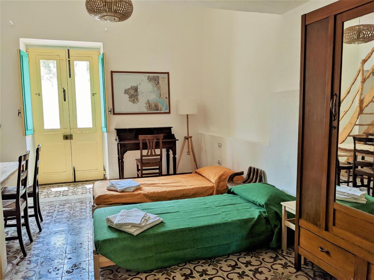 Cala Vinagra House Bed & Breakfast Carloforte  Exterior photo