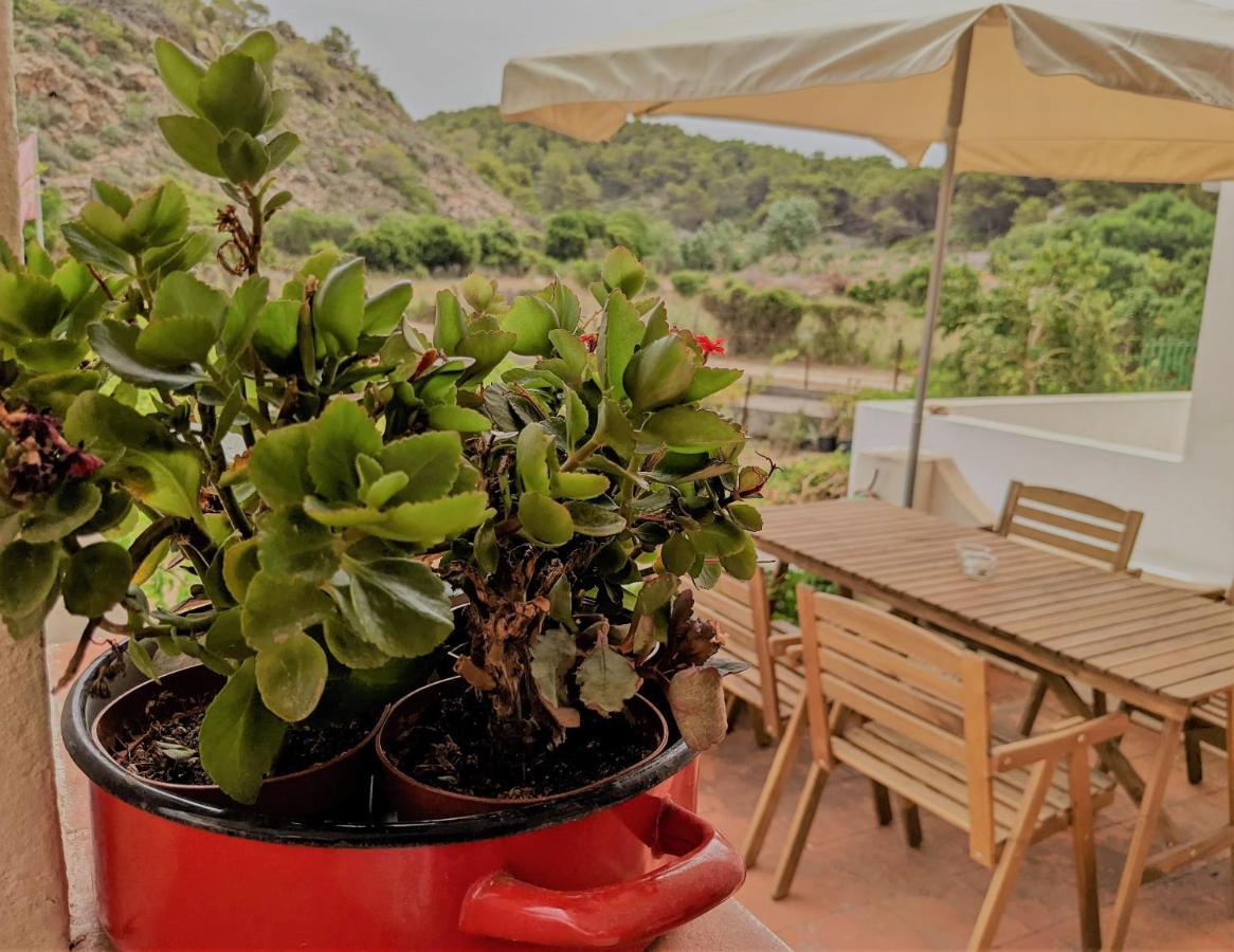 Cala Vinagra House Bed & Breakfast Carloforte  Exterior photo